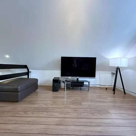 Cozy Coastal In Villa