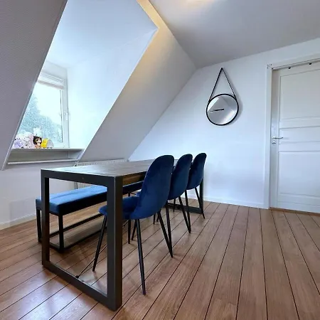 Cozy Coastal In Egernsund